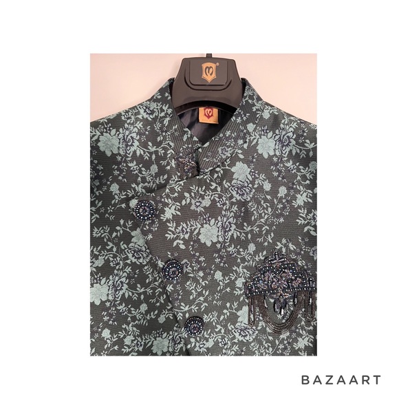 Do not need anymore. Nice blue Manyavar sherawani . - Picture 9 of 9